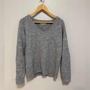 Simple & Opulence Grey Sweater - Size Small